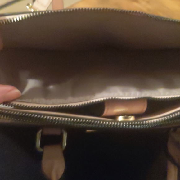 Anne Klein light pink Satchel - Picture 8 of 16